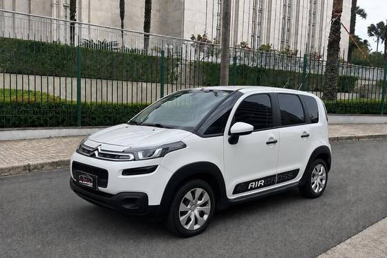 CITROËN AIRCROSS 1.6 VTI 120 FLEX 100 ANOS EAT6 CITROËN AIRCROSS 1.6 VTI 120 FLEX 100 ANOS EAT6
